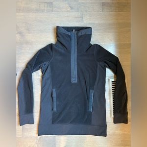 Lululemon fleece 1/2 zip sweater